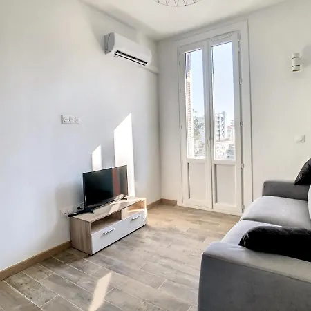Studio - 2 Min Plage - 1 Min Gare A Pied - Renove